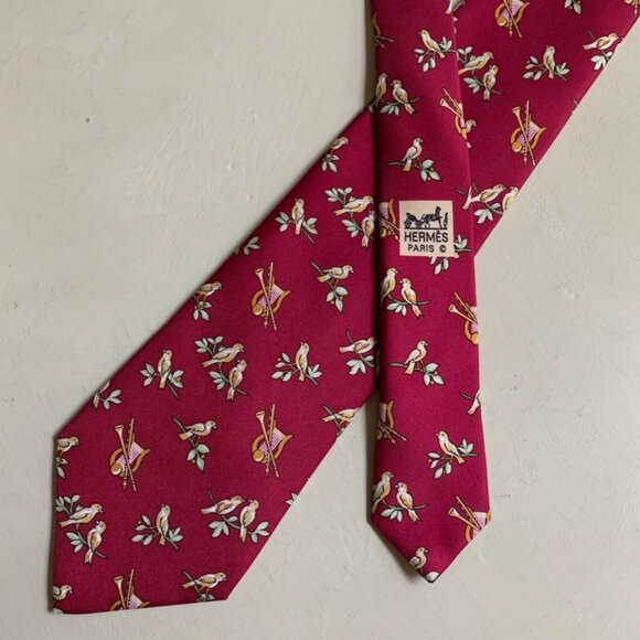 Hermes 100% Silk Soie Mens Red Tie Birds & Lyres Made in France 7593 SA - Picture 1 of 6